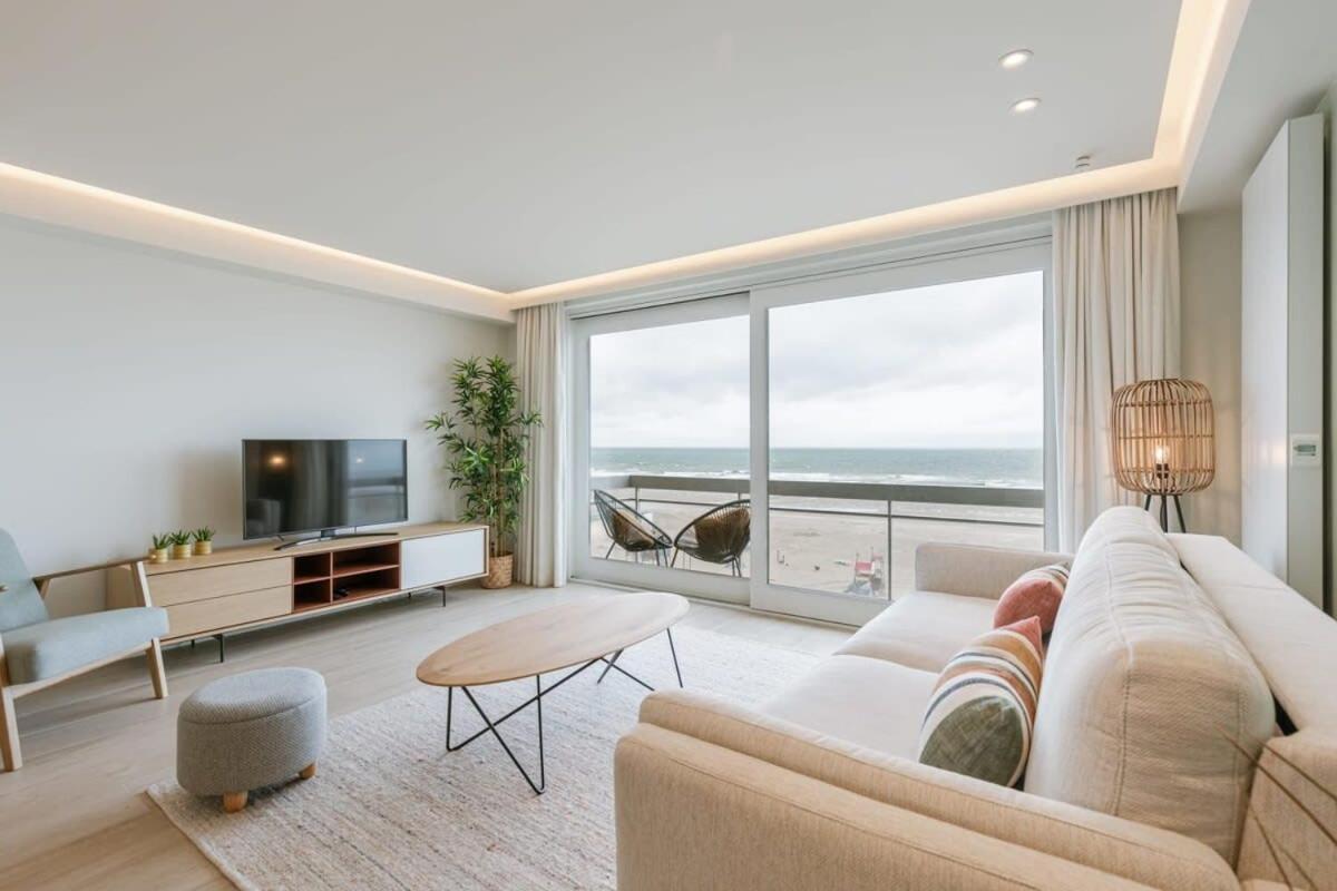 Huswell - Pleasant With Frontal Sea View Apartment *