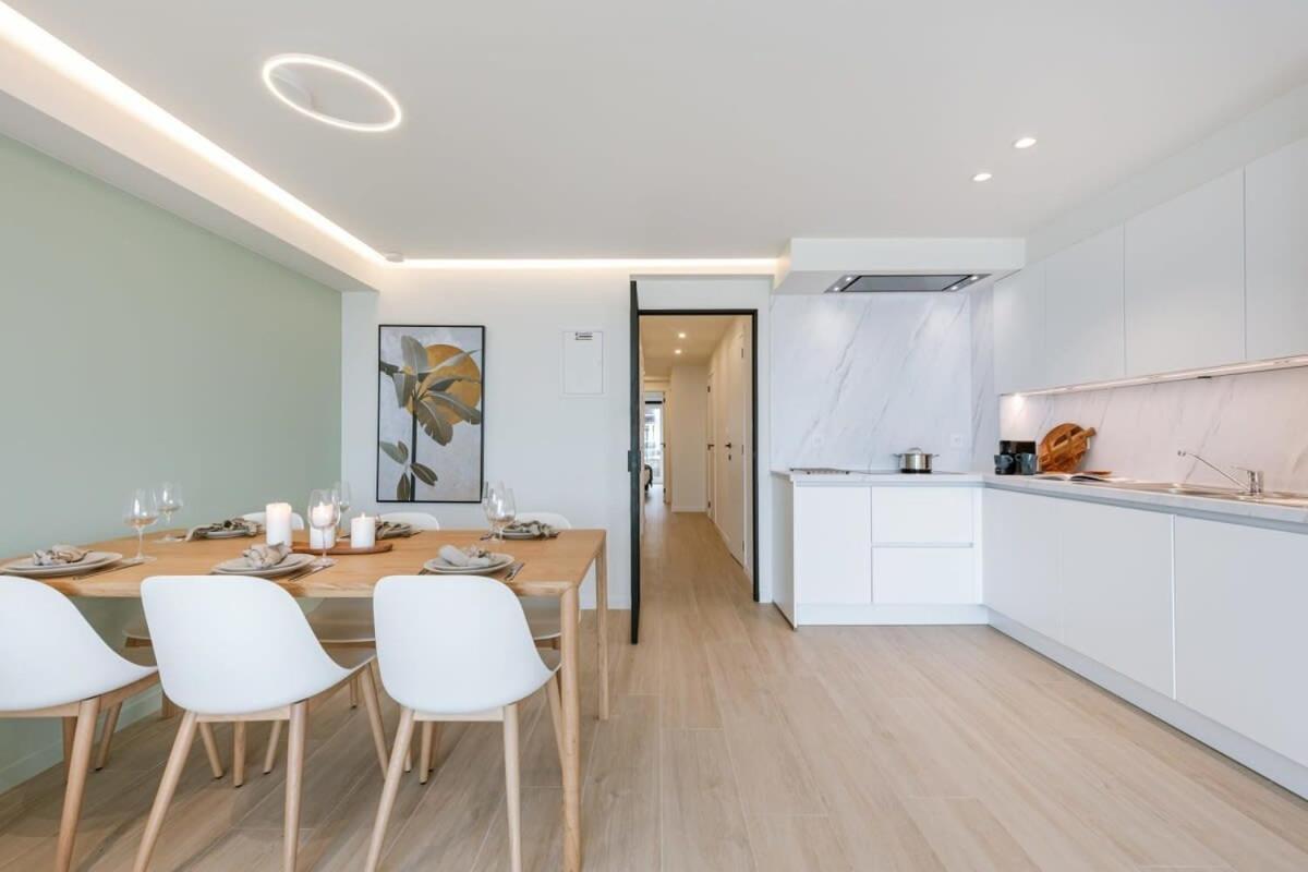 Huswell - Pleasant With Frontal Sea View Apartment Middelkerke