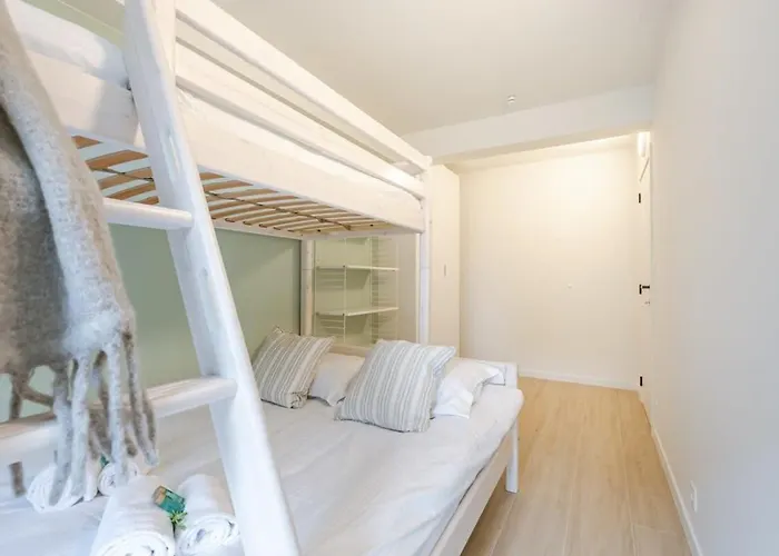 Huswell - Pleasant Apartment With Frontal Sea View